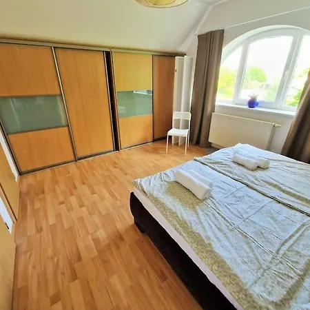 Nyaraló House With 3 Bedrooms And Pool