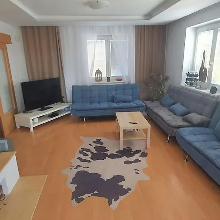 Nyaraló House With 3 Bedrooms And Pool