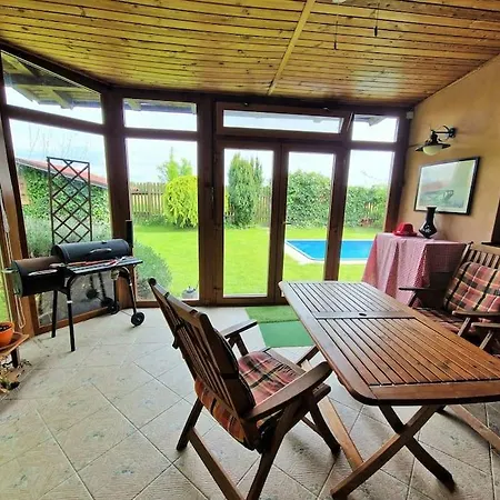 House With 3 Bedrooms And Pool *