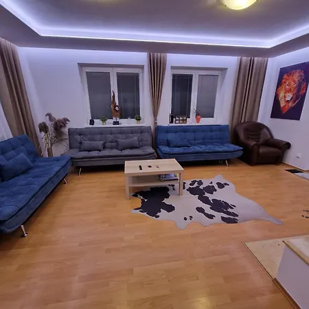 Дом отдыха House With 3 Bedrooms And Pool