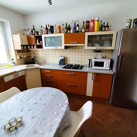 House With 3 Bedrooms And Pool Nyaraló Dunajska Luzna