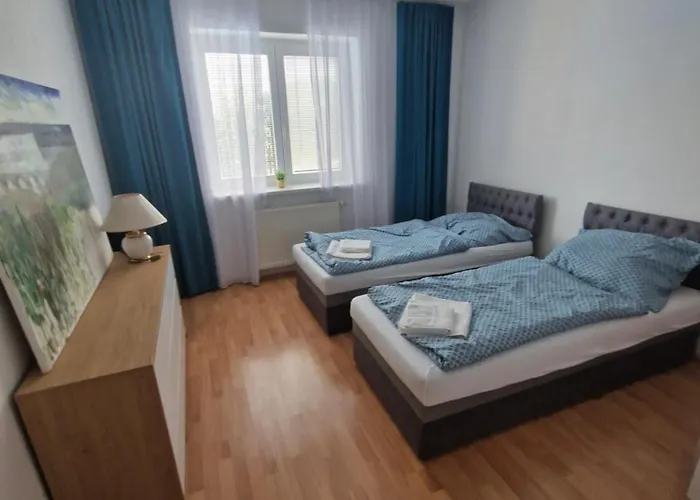 House With 3 Bedrooms And Pool Hébergement de vacances